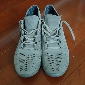 Under Armour Street Precision Low Luxe